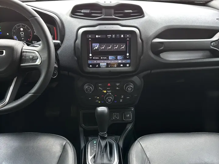 RENEGADE 1.3 T270 TURBO FLEX LONGITUDE AT6