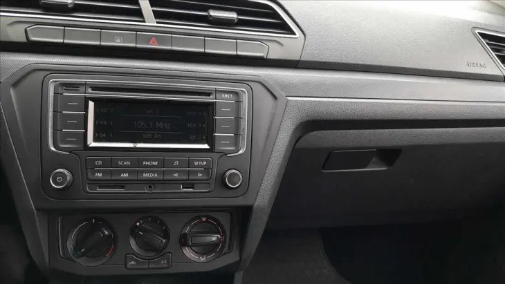 VOYAGE 1.0 12V MPI TOTALFLEX 4P MANUAL