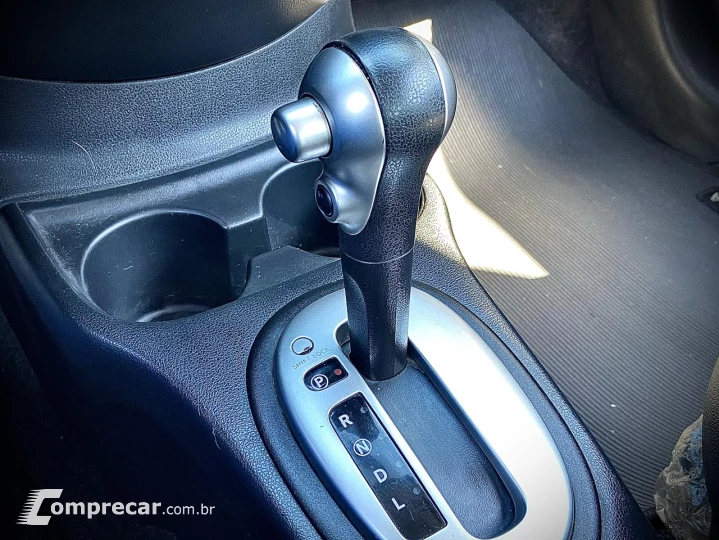 VERSA 1.6 16V V-drive Plus