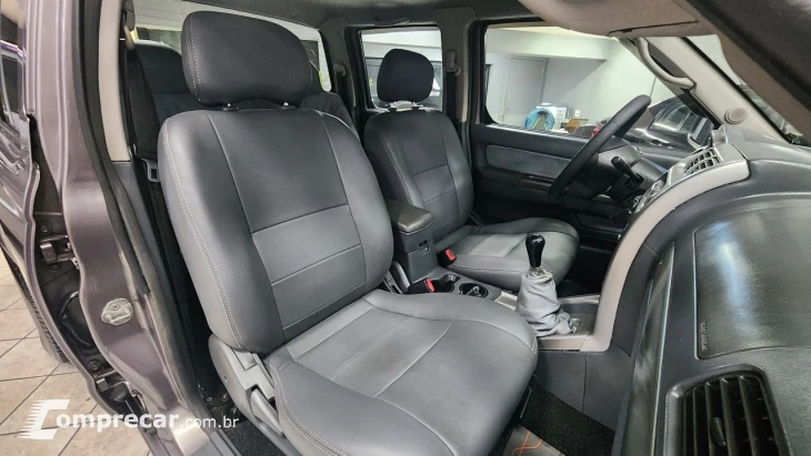 Frontier SE/ SE ONE CD 4x2 2.8 TDI Dies