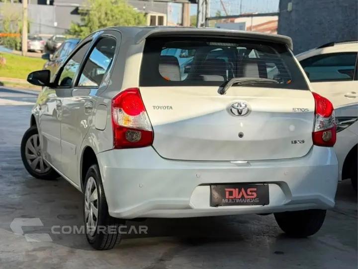 ETIOS 1.5 XS 16V FLEX 4P AUTOMÁTICO