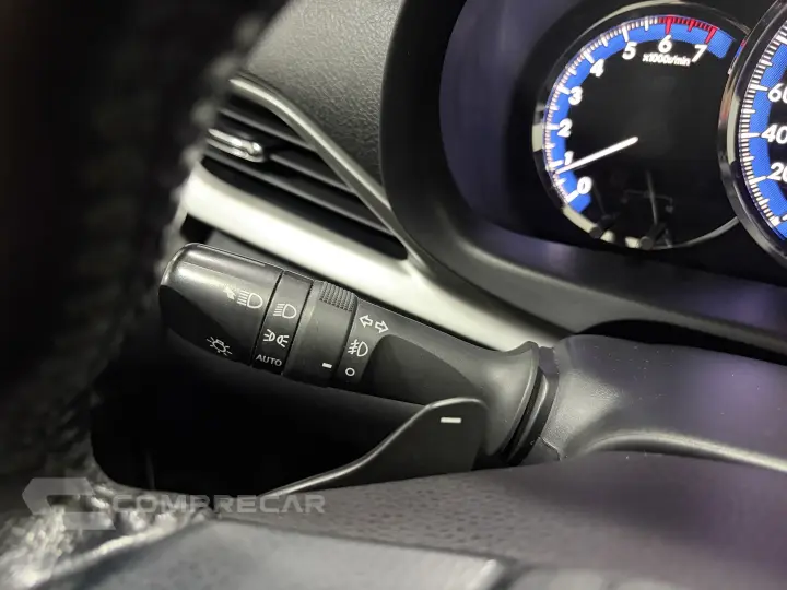 YARIS 1.5 16V FLEX XLS CONNECT MULTIDRIVE