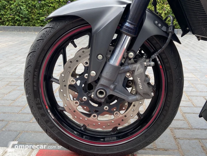 GSX-S 750