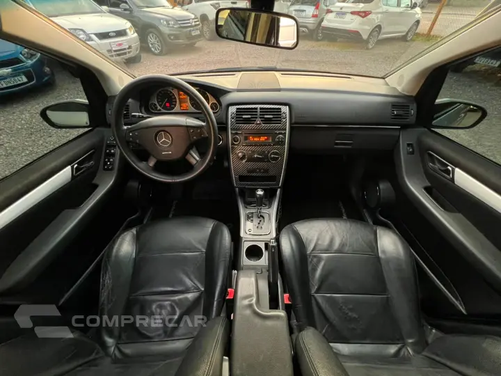 B 200 2.0 8V Gasolina 4P Automático