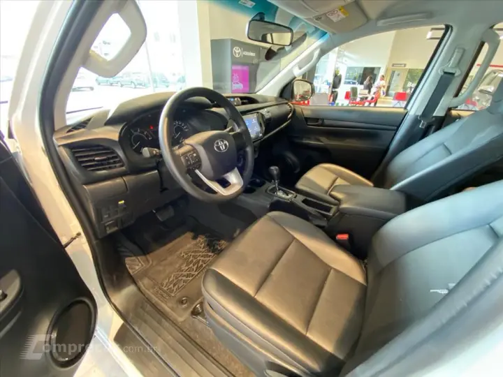 HILUX 2.8 D-4D TURBO DIESEL CD POWER PACK 4X4 AUT