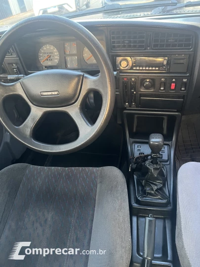 MONZA 2.0 EFI GLS 8V
