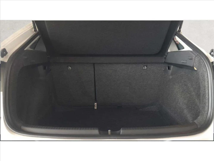 NIVUS 1.0 200 TSI TOTAL FLEX COMFORTLINE AUTOMÁTI