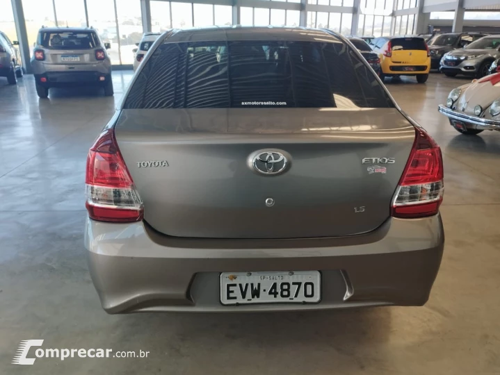 ETIOS 1.5 X Plus Sedan 16V