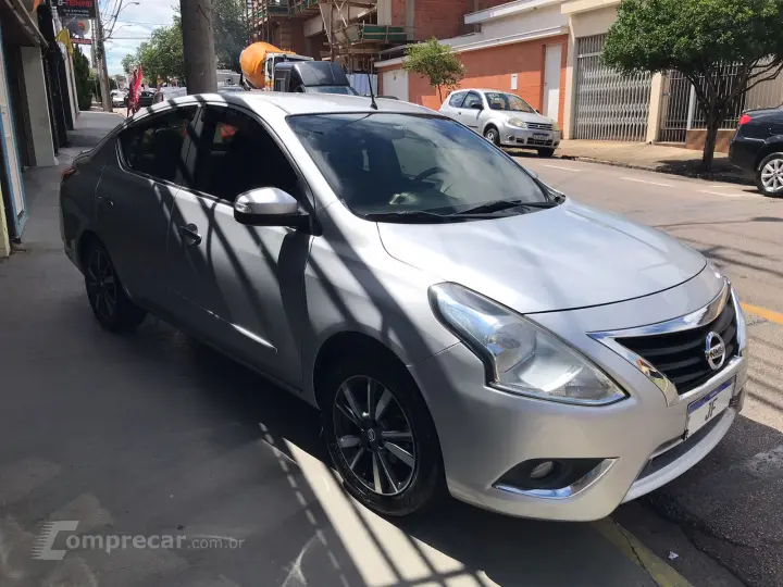 VERSA 1.6 16V Unique