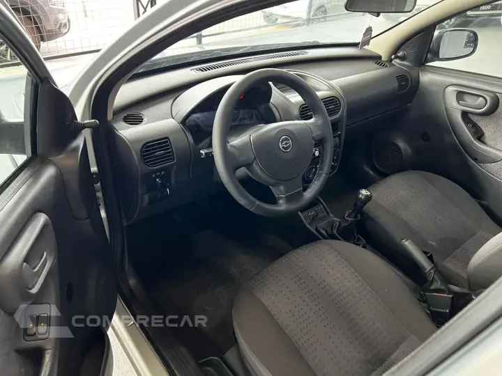 CORSA 1.4 MPFI Maxx Sedan 8V