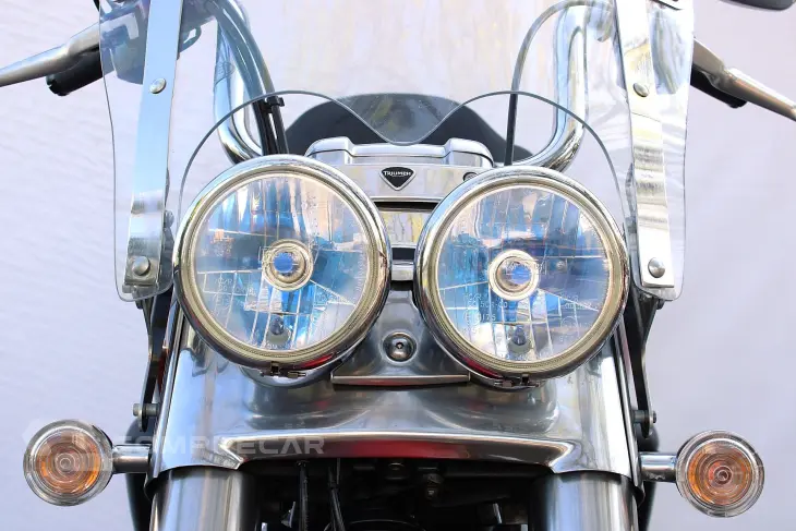 TRIUMPH THUNDERBIRD COMMANDER ABS