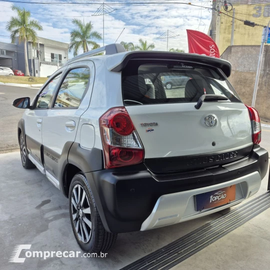 ETIOS CROSS 1.5 Flex 16V 5p Mec.