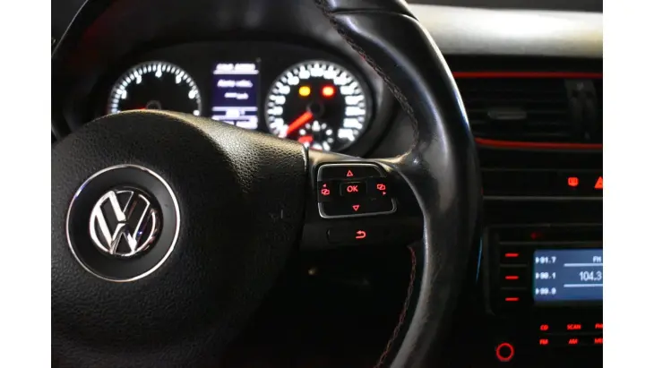 FOX - 1.6 MI ROCK IN RIO 8V 4P MANUAL