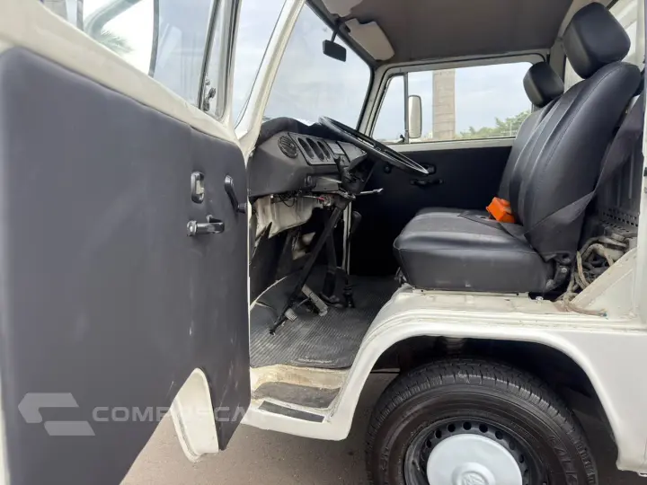 KOMBI 1.6 Pick-up CS 8V