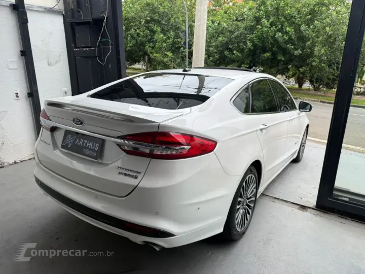 Fusion Titanium 2.0 145cv Aut. (Híbrido)