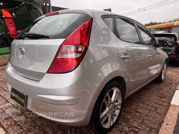 i30 2.0 16V 145cv 5p Mec.
