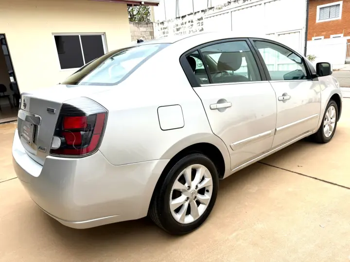 Sentra S 2.0