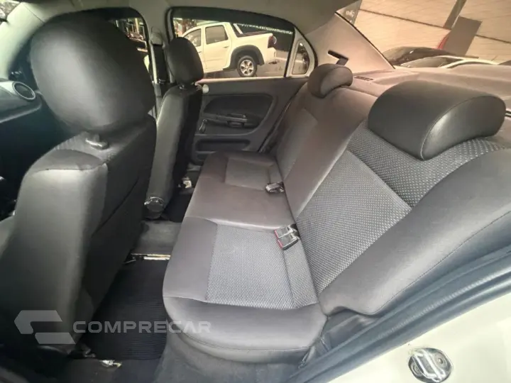 VOYAGE Trendline 1.6 T.Flex 8V 4p