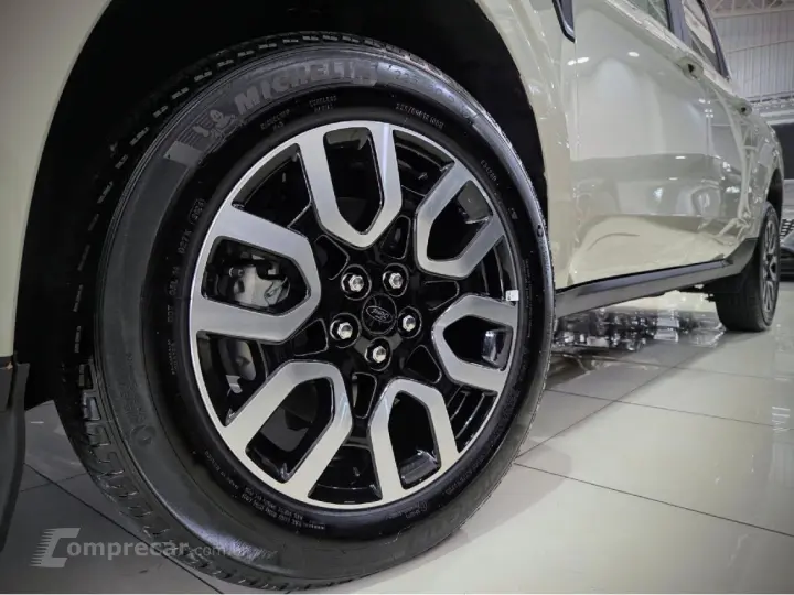 MAVERICK 2.5 HYBRID LARIAT E-CVT