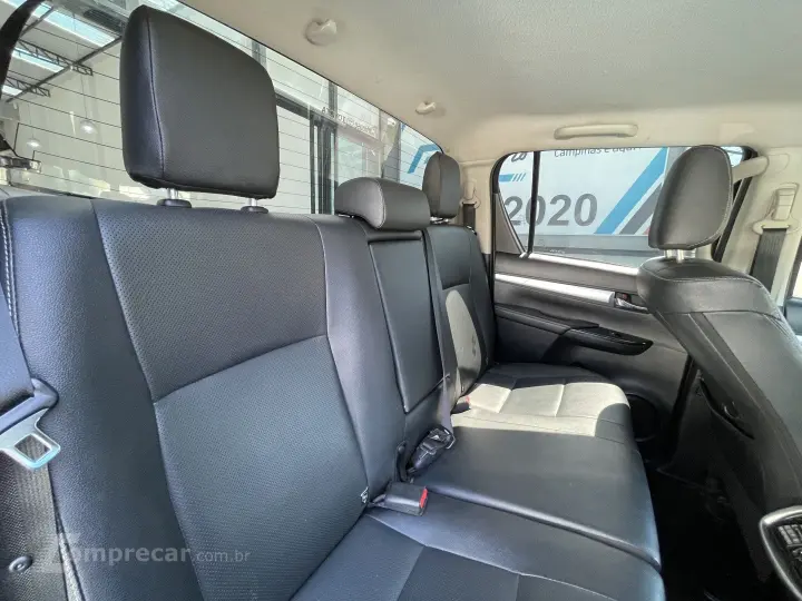 HILUX 2.8 D-4D TURBO DIESEL CD SRX 4X4 AUTOMÁTICO