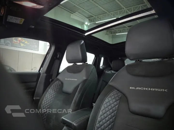 COMPASS 2.0 HURRICANE 4 TURBO GASOLINA BLACKHAWK AT9