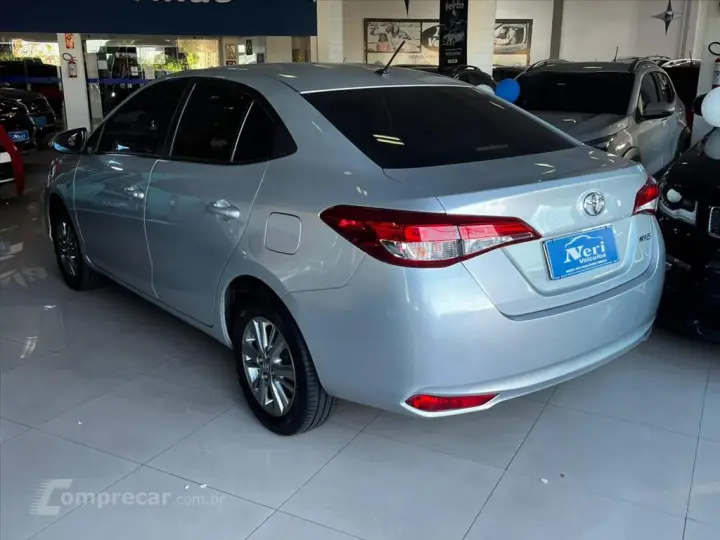 YARIS 1.5 16V FLEX SEDAN XL LIVE MULTIDRIVE