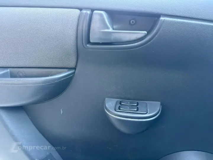 CELTA 1.0 MPFI LT 8V FLEX 4P MANUAL