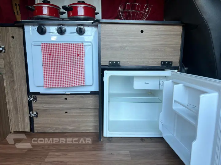 KOMBI 1.6 STD 8V GASOLINA 3P MANUAL