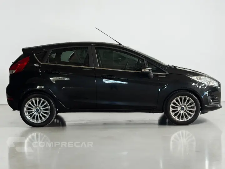 FIESTA 1.6 Titanium Hatch 16V