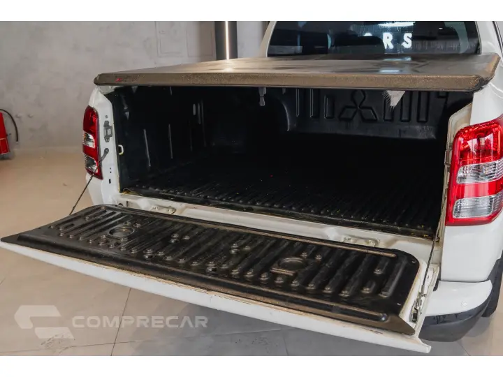 L200 TRITON 2.4 16V TURBO DIESEL SPORT GLS CD 4P 4X4 AUTOMÁT