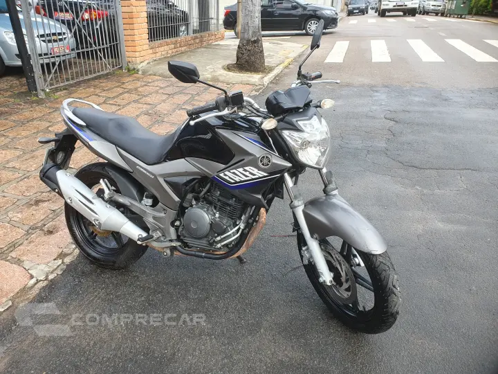 Fazer 250