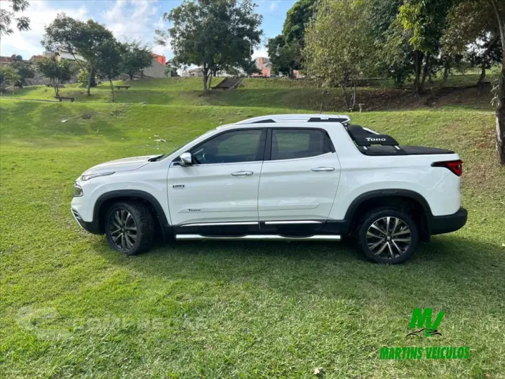 TORO 2.0 16V TURBO DIESEL RANCH 4WD AT9