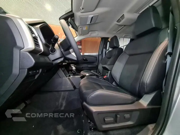 TRITON HPE-S 2.4 CD 4x4 TB DIESEL AUT.