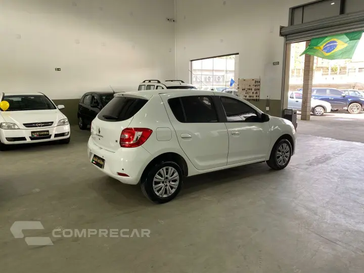 Sandero 1.6 EXPRESSION 8V FLEX 4P MANUAL