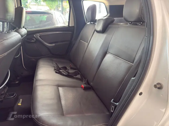 DUSTER 2.0 16V Dynamique 4WD manual