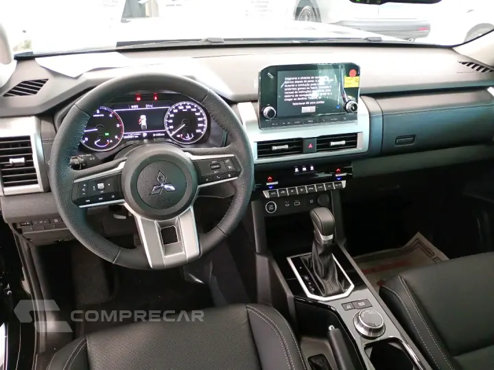 TRITON 2.4 BITURBO DIESEL CD HPE-S 4X4 AUTOMÁTICO