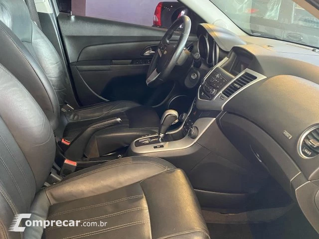CRUZE HATCH - 1.8 LT SPORT6 16V 4P AUTOMÁTICO