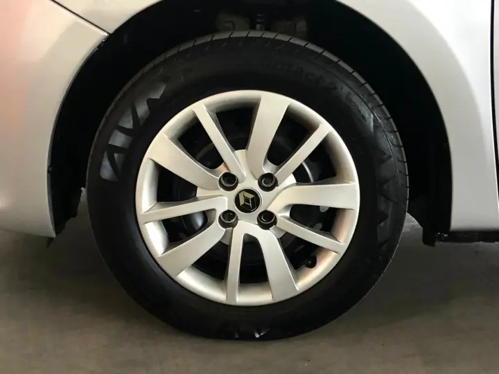 SANDERO 1.6 Expression 16V