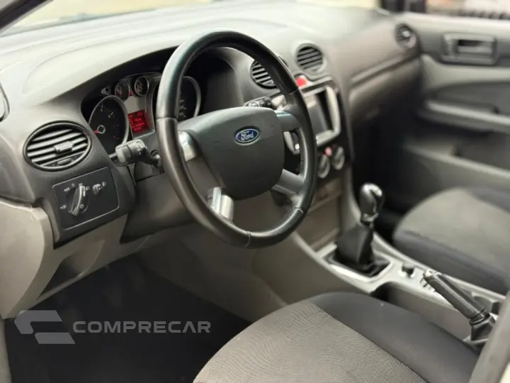 FOCUS 1.6 GLX 8V FLEX 4P MANUAL