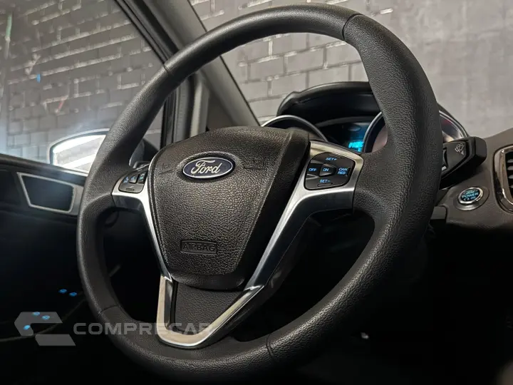 FIESTA 1.6 Titanium Hatch 16V