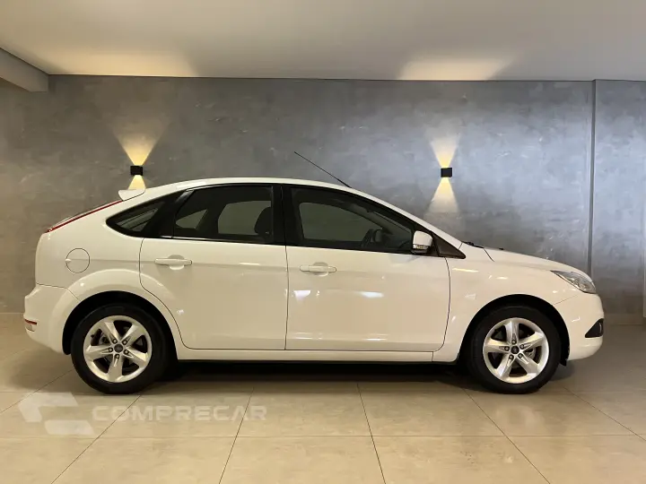FOCUS 1.6 SE Plus 16V