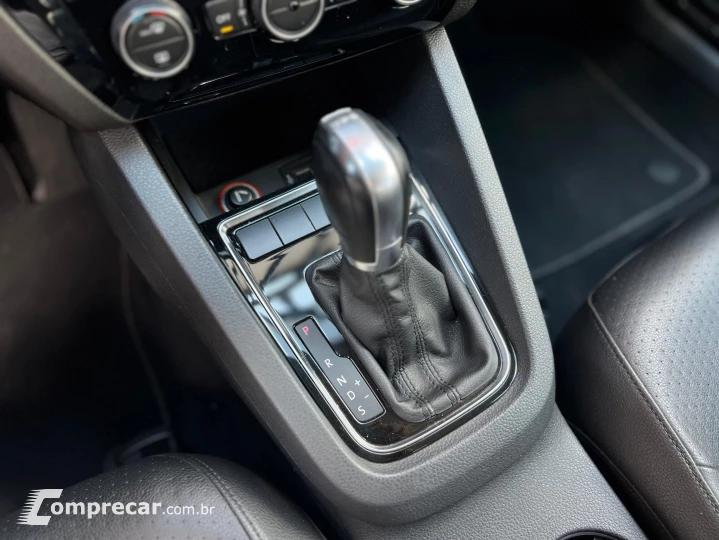JETTA 2.0 TSI HIGHLINE 211CV GASOLINA 4P TIPTRONIC