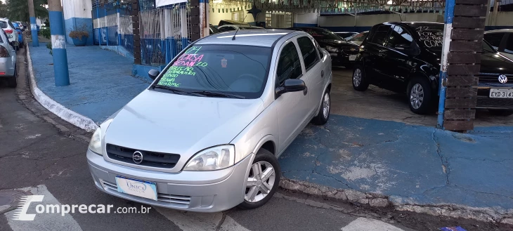 CORSA 1.0 MPFI Sedan 8V