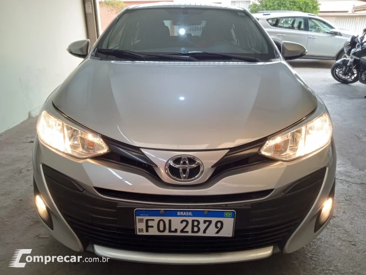 YARIS 1.5 16V Sedan XL