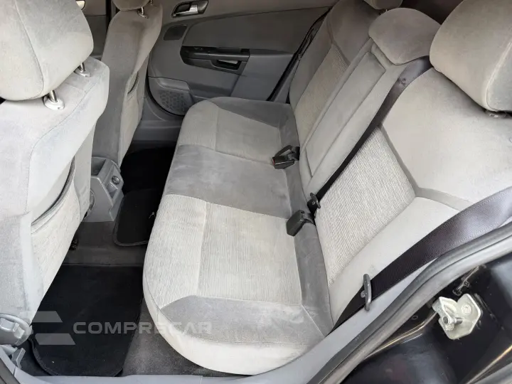 VECTRA 2.0 MPFI Elegance 8V