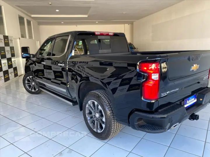 SILVERADO 5.3 V8 GASOLINA 1500 HIGH COUNTRY 4X4 A