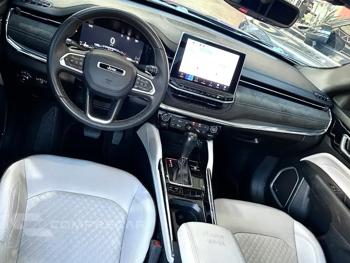 COMMANDER 1.3 T270 TURBO FLEX OVERLAND AT6