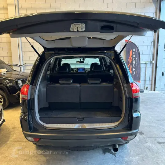 PAJERO DAKAR 3.2 HPE 4X4 7 Lugares 16V