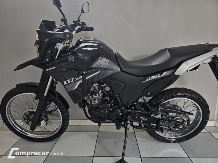 XTZ 250 LANDER