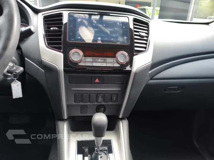 L200 TRITON 2.4 16V Turbo Sport HPE CD 4X4